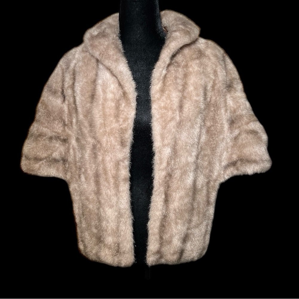 Glenoit - 60's Faux Fur Cape - Size OSFM